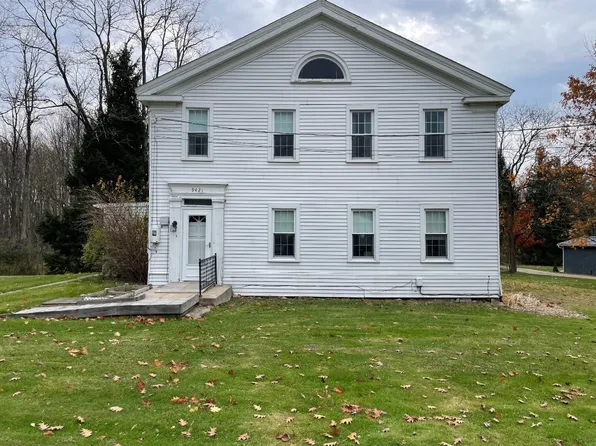 9421 Old French Rd, Waterford, PA 16441