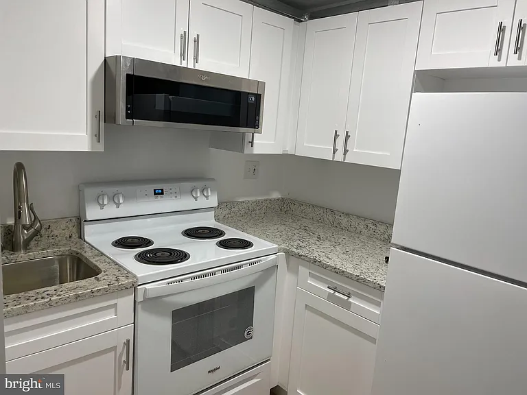 6522 Alexis Ln — Photo 8
