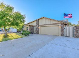 2702 E Louise Dr, Phoenix, AZ 85032