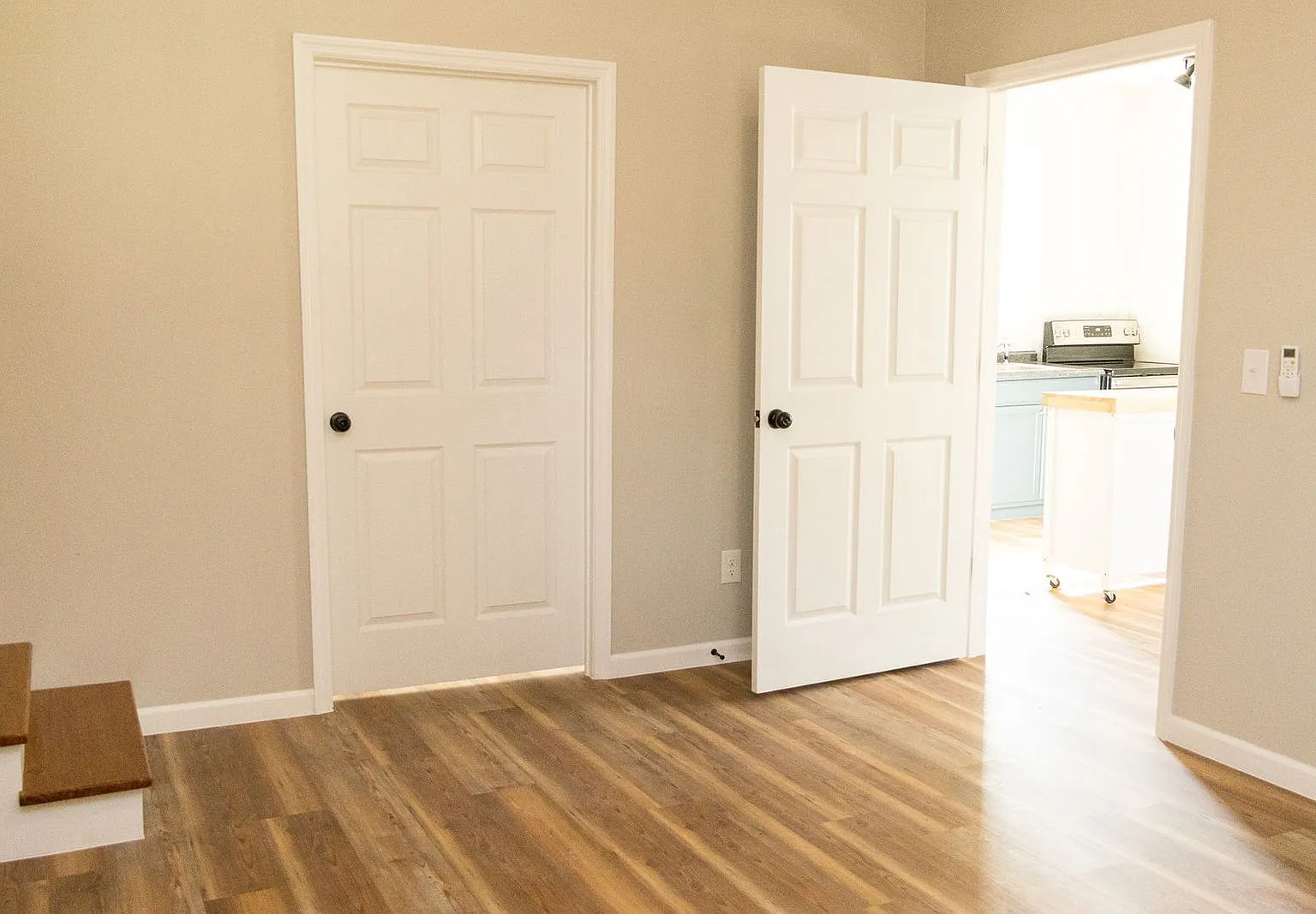 1 bed, 1.0 bath, 640 sqft, $1,200 — Photo 4