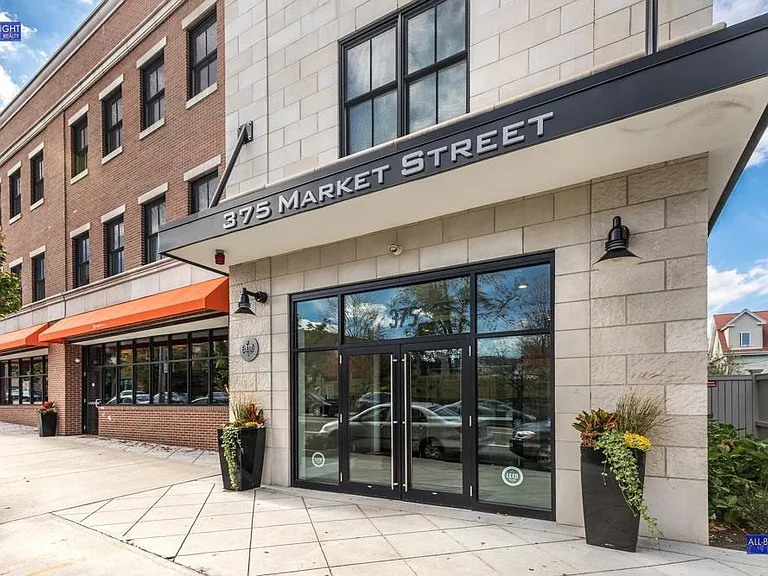 375 Market Street — Photo 2