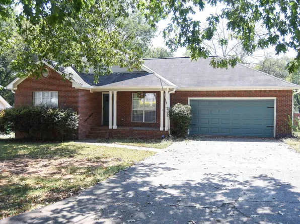 8639 Dover Dr, Leeds, AL 35094