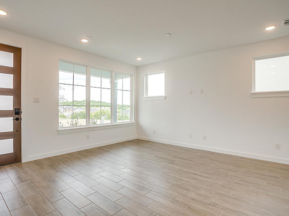 2nd image of 7120 Talon Bluff Dr