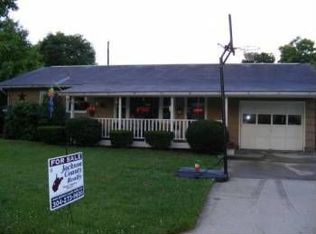 716 Cherry St, Ravenswood, WV 26164