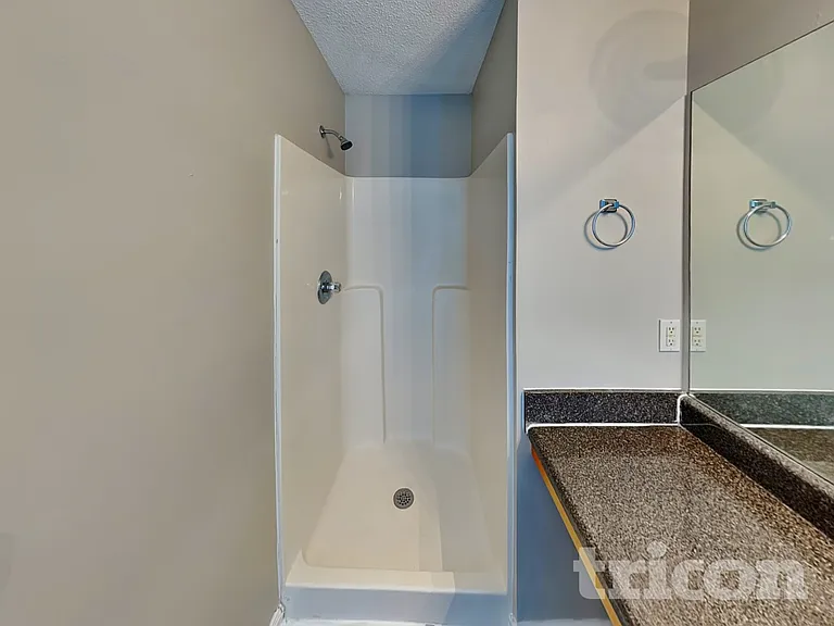 4430 Reserve Hill Xing — Photo 10