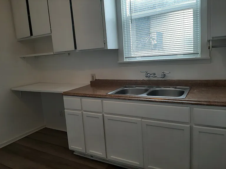 529 N Monroe St #3 — Photo 7