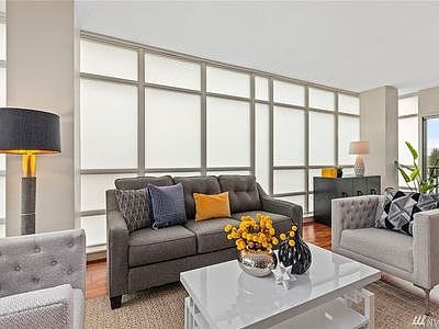 4th image of 1188 106th Ave NE APT 421