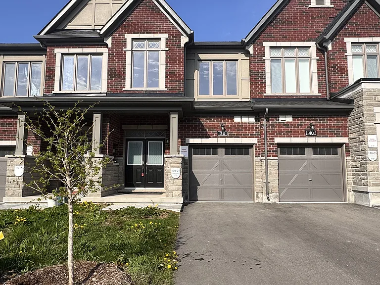 38 Harvey Bunker Cres — Photo 1