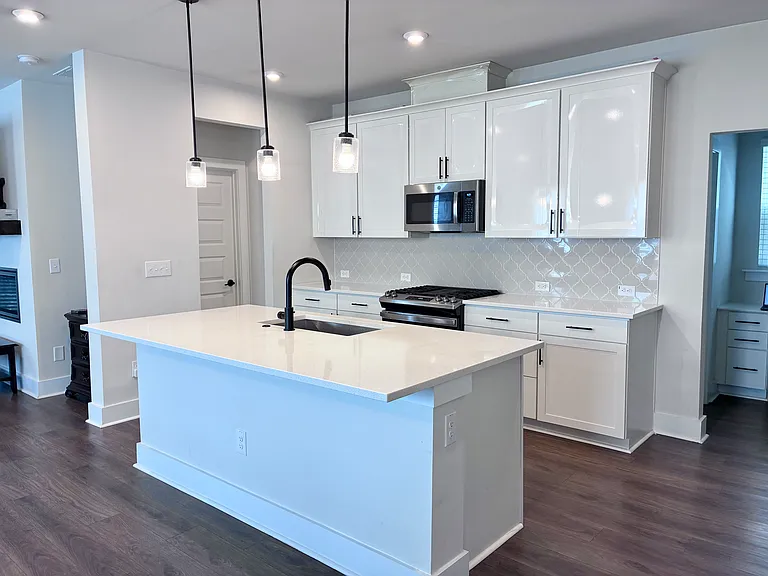 2033 Florine Dr — Photo 16
