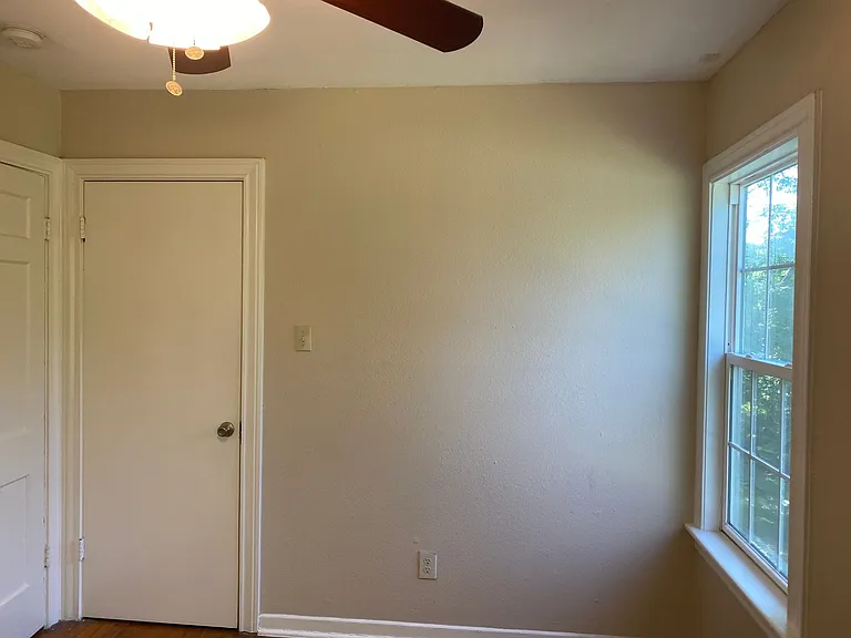 450 Overhill Dr — Photo 7