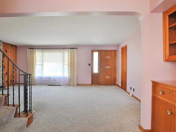 5th image of 3197 Gunderman Ave