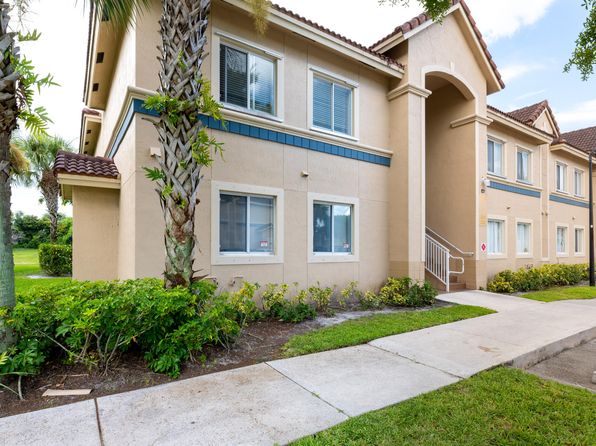 Golden Lakes West Palm Beach Condos & Apartments For Sale - 15 Listings ...