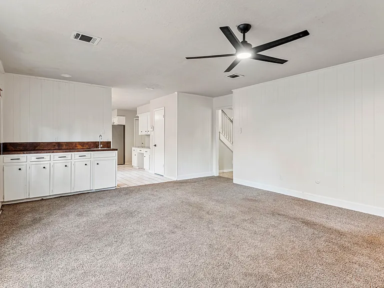 5715 Pinewood Springs Dr — Photo 9