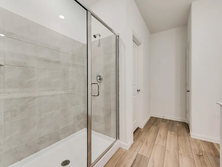 917 Dustwood Dr — Photo 14