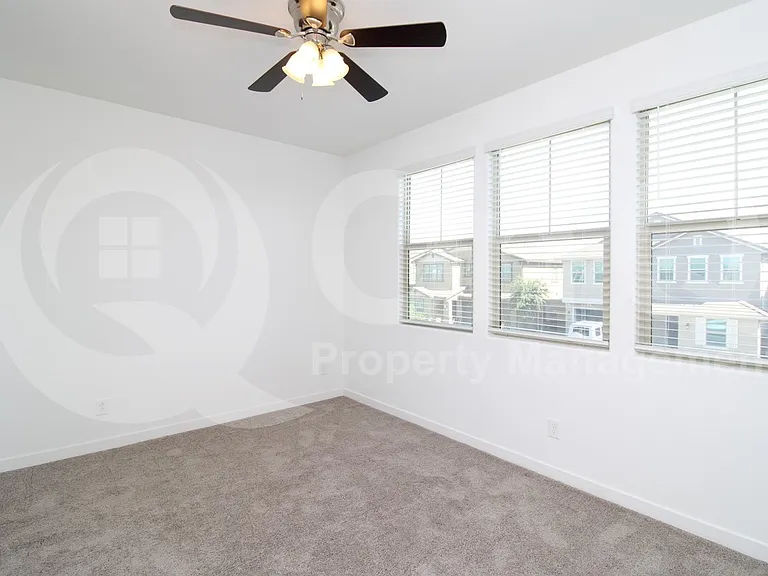 1130 E Armstrong Way — Photo 16