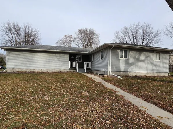 1105 Elm St, Rolfe, IA 50581