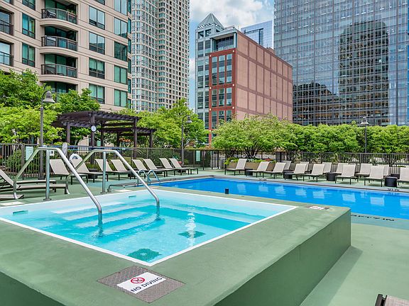 3rd image of 400 N Lasalle St #3606