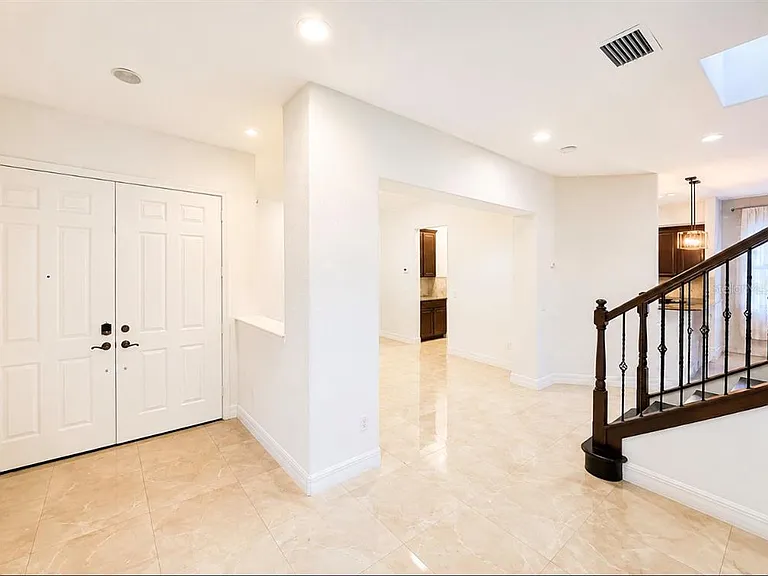 10359 Henbury St — Photo 9