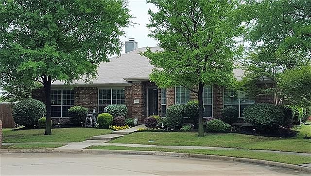 1st image of 4105 Holly Dr