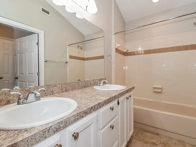 8468 Hamden Rd — Photo 12