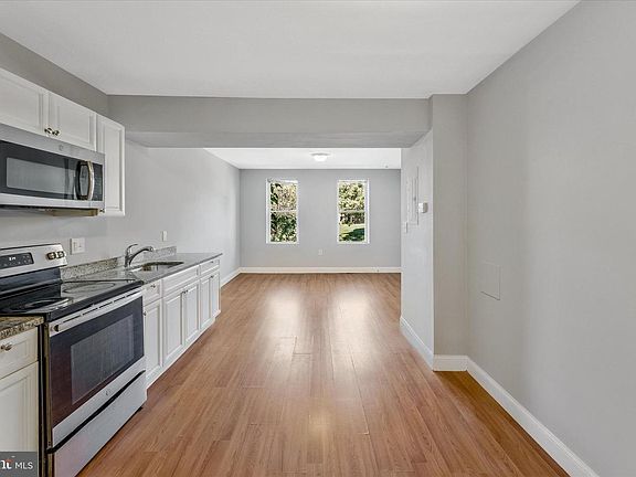 5th image of 433 Atlantic St SE