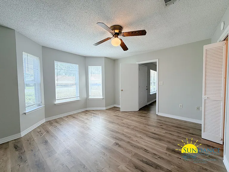 311 Evergreen Dr — Photo 12