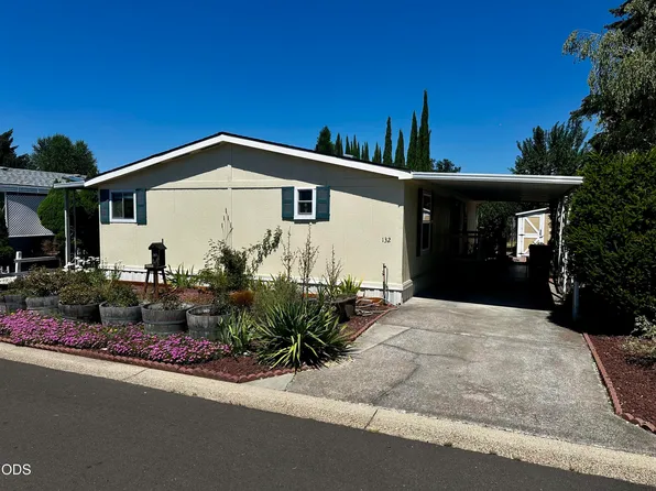 3431 S Pacific Hwy Spc 132, Medford, OR 97501