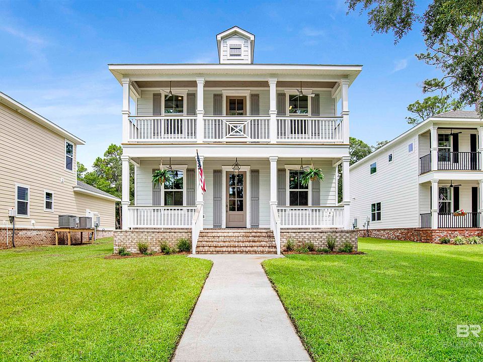 1st image of 18424 Holt Ln