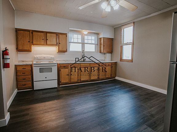 5th image of 24 W Main St #2