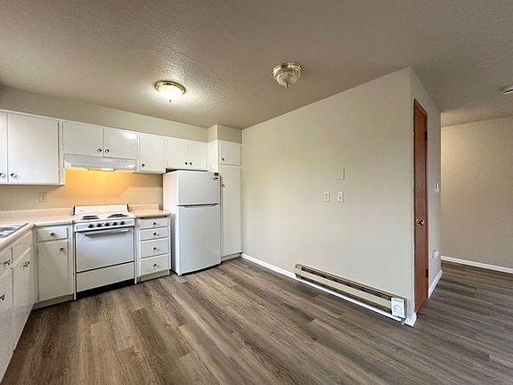 5th image of 1214 G St SE #1