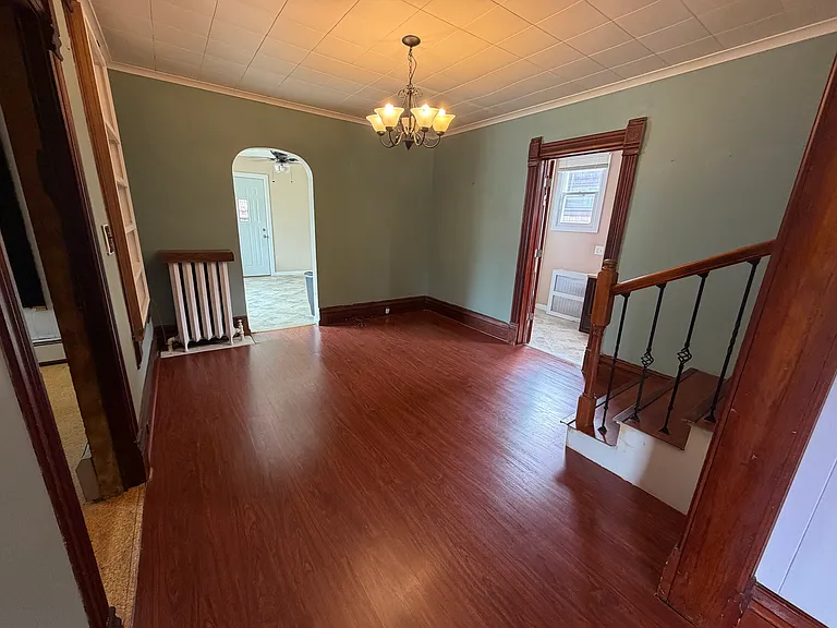 Dining room. Bonus room to left- great for an office, makeup room, extra storage
