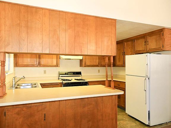 2nd image of 11562 Buckeye Cir