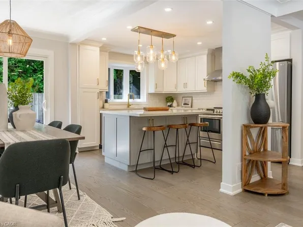 1004 Marley Cres, Burlington, ON L7T 3S1