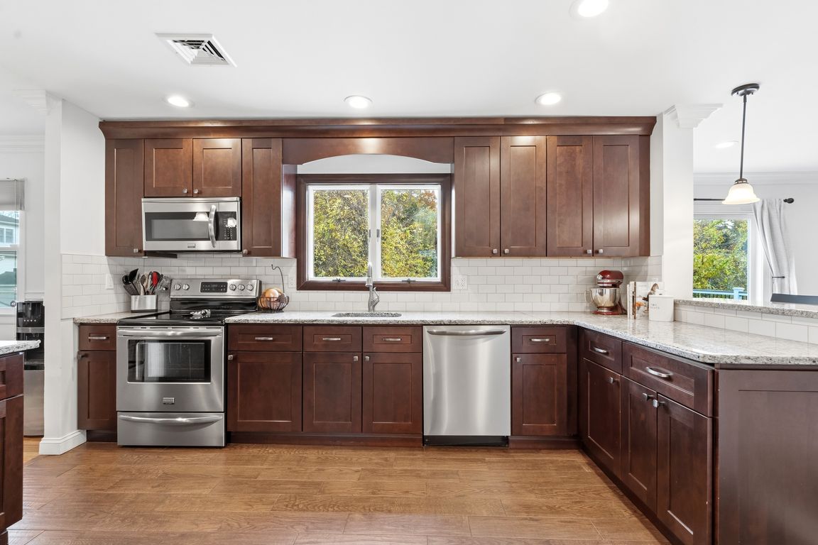 next background image