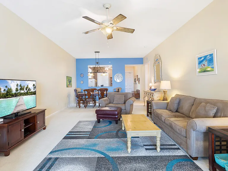 33 Harbour Isle Dr #201 — Photo 11