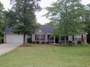 523 Providence Cir, Statham, GA 30666