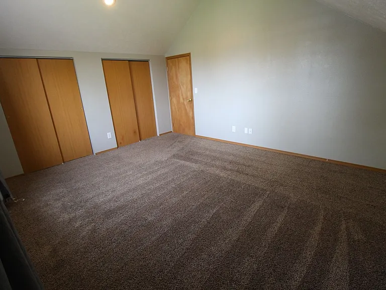 2217 N Hamilton St — Photo 20