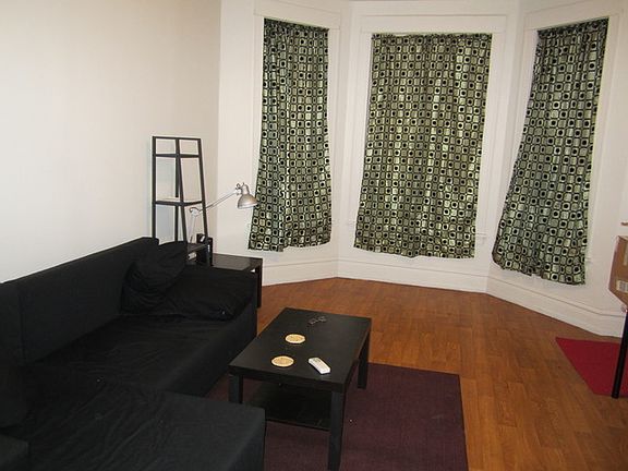 2nd image of 2828 N Lawndale Ave APT 1E