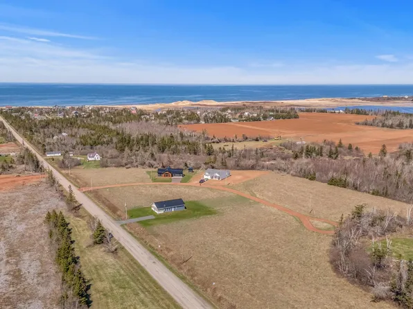 10 Lakeside Rd, Saint Patrick's Parish, PE C0A 1S0