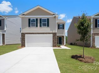 1302 37th Avenue Ln NE, Hickory, NC 28601