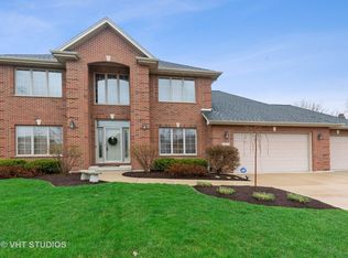 1015 Wellington Ct, Sycamore, IL 60178