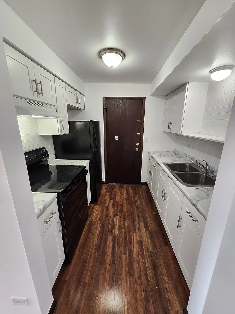 Building Photo - 5109 N East River Rd #3B