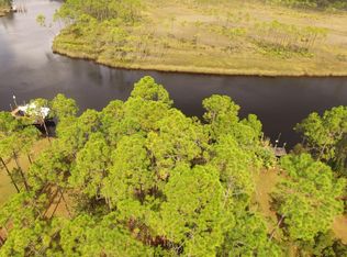 891 Mill Rd, Carrabelle, FL 32322