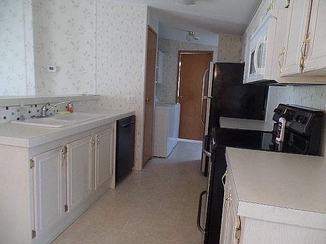 2nd image of 5882 SW 57th St