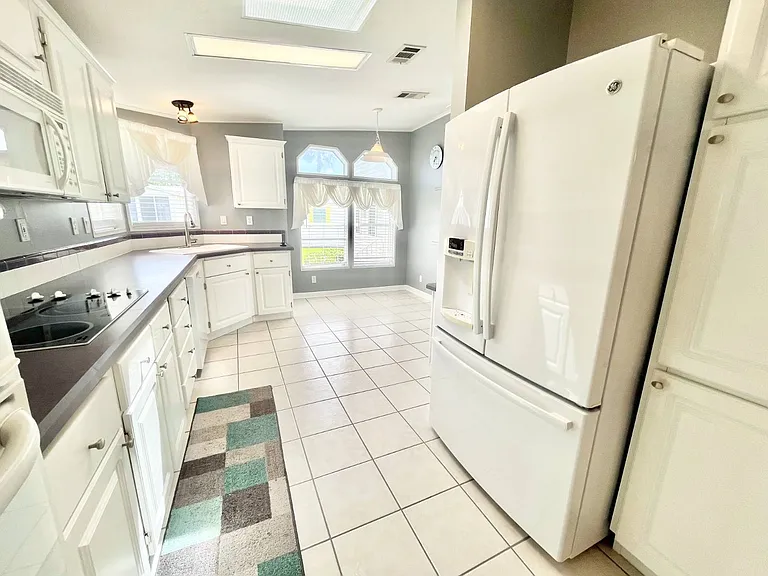 5498 Crane Feather Dr — Photo 12