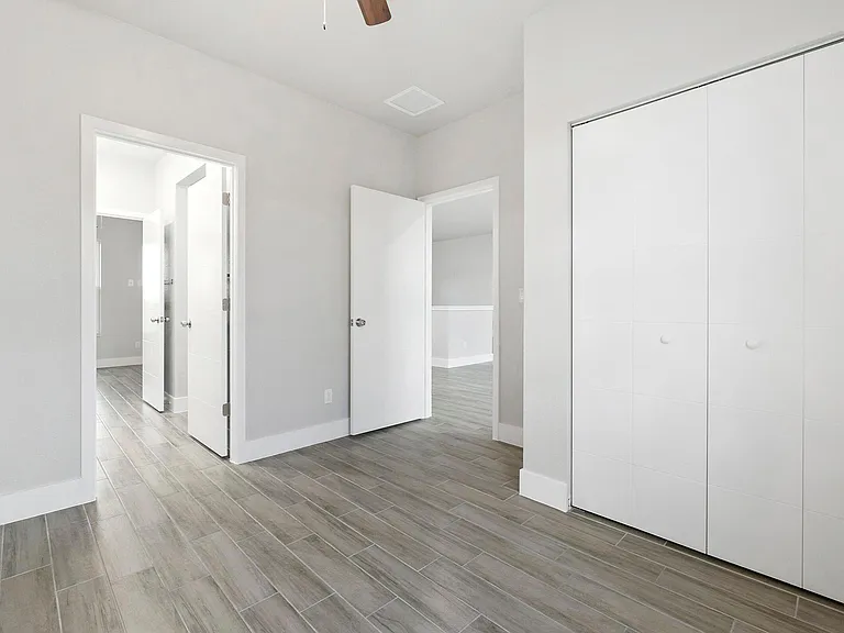 1351 SW Don Ct — Photo 23