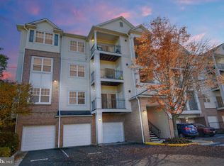4401 Weatherington Ln UNIT 201, Fairfax, VA 22030