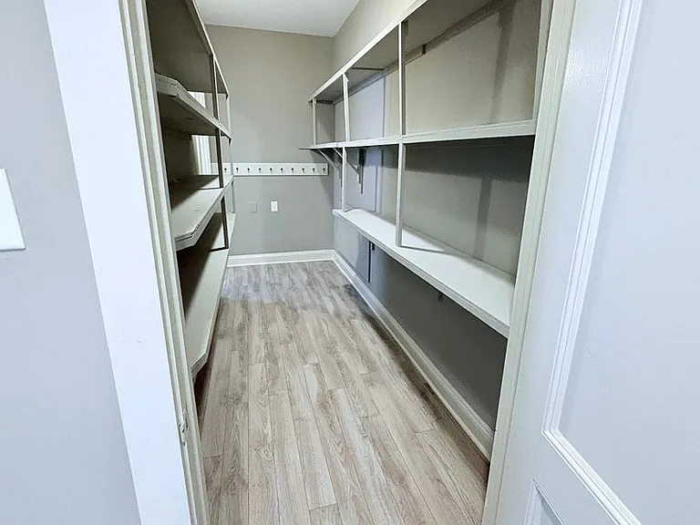 7 W Philadelphia St #3F — Photo 3