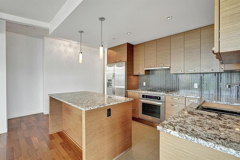 Burnaby Apartment for rent - 2 Bedrooms — photo 18