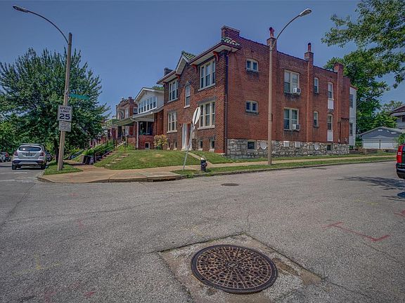 4th image of 4601 Wilcox Ave